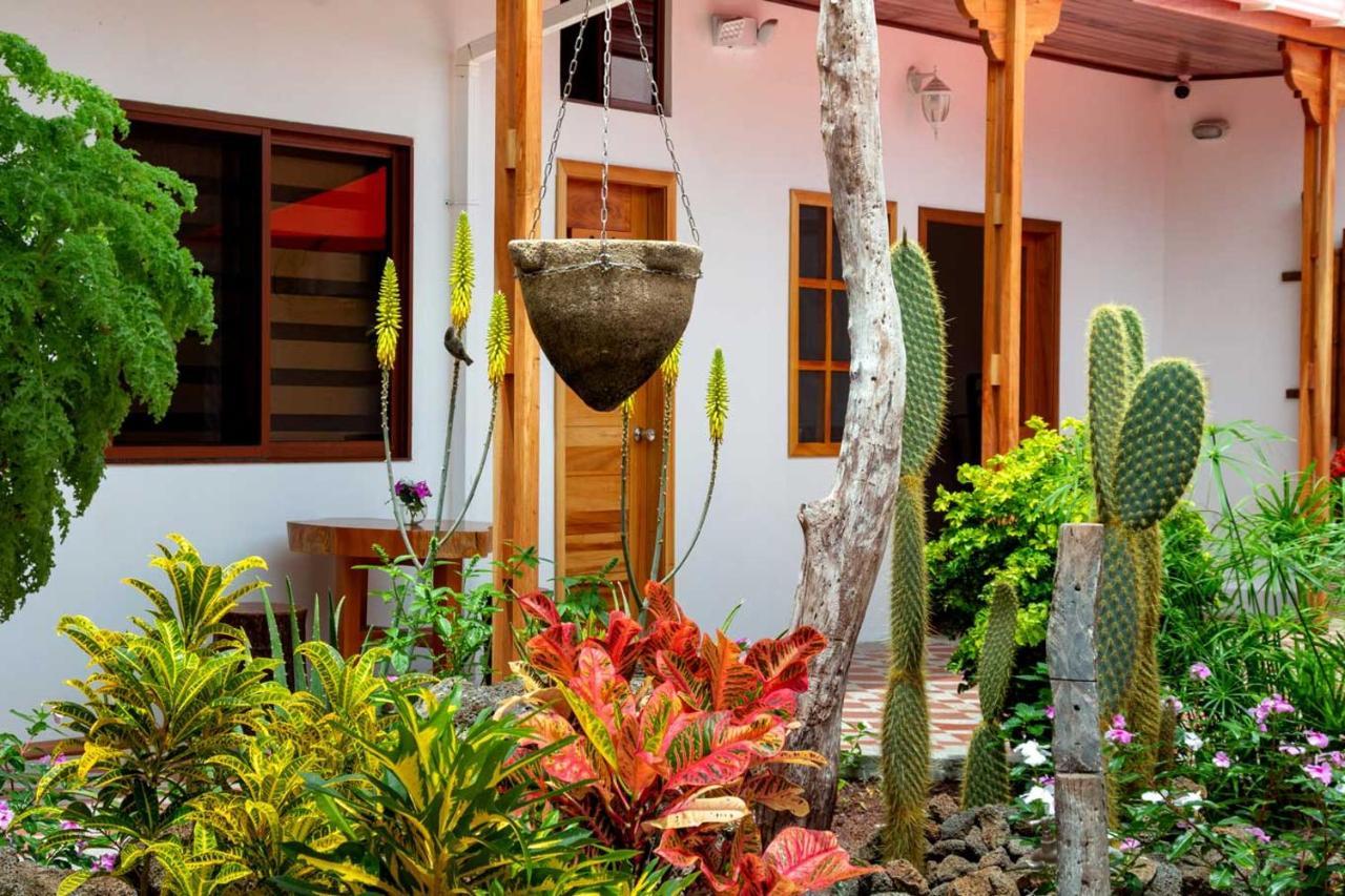 Plaza Luna Suites Puerto Ayora  Ngoại thất bức ảnh