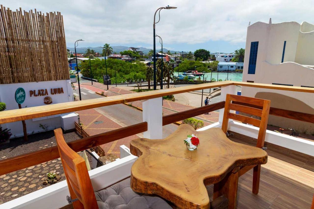 Plaza Luna Suites Puerto Ayora  Ngoại thất bức ảnh