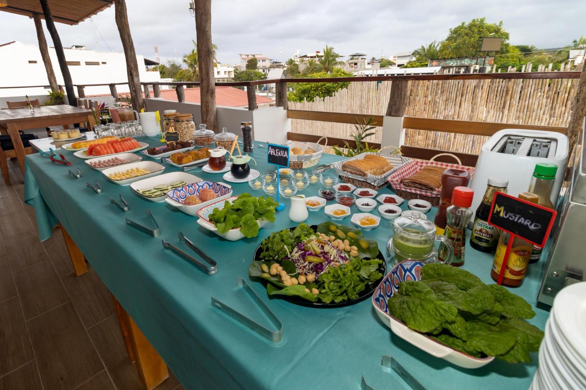 Plaza Luna Suites Puerto Ayora  Ngoại thất bức ảnh